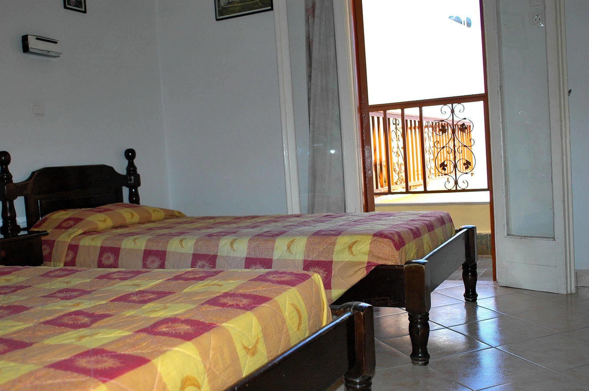 Avra Rooms Karpatos Zewnętrze zdjęcie